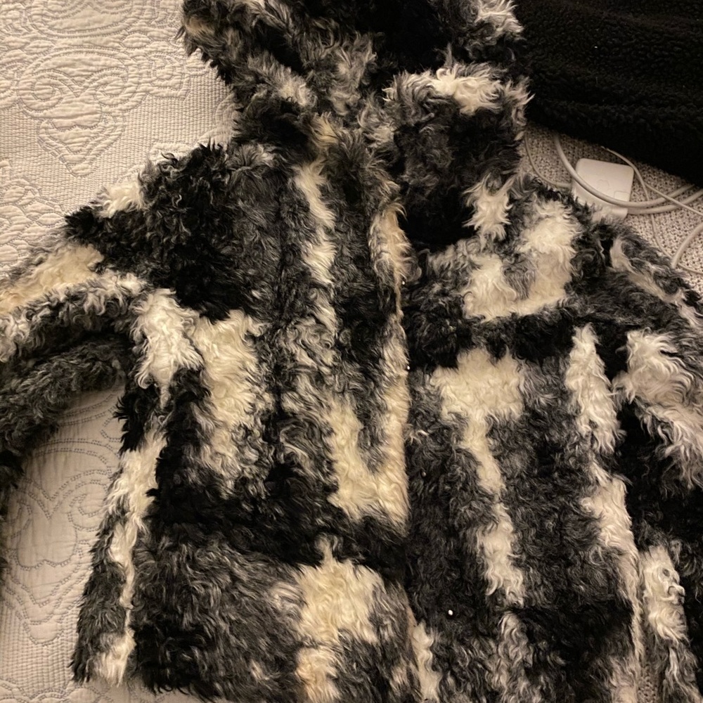 Fur jacket - Picture 4 of 5